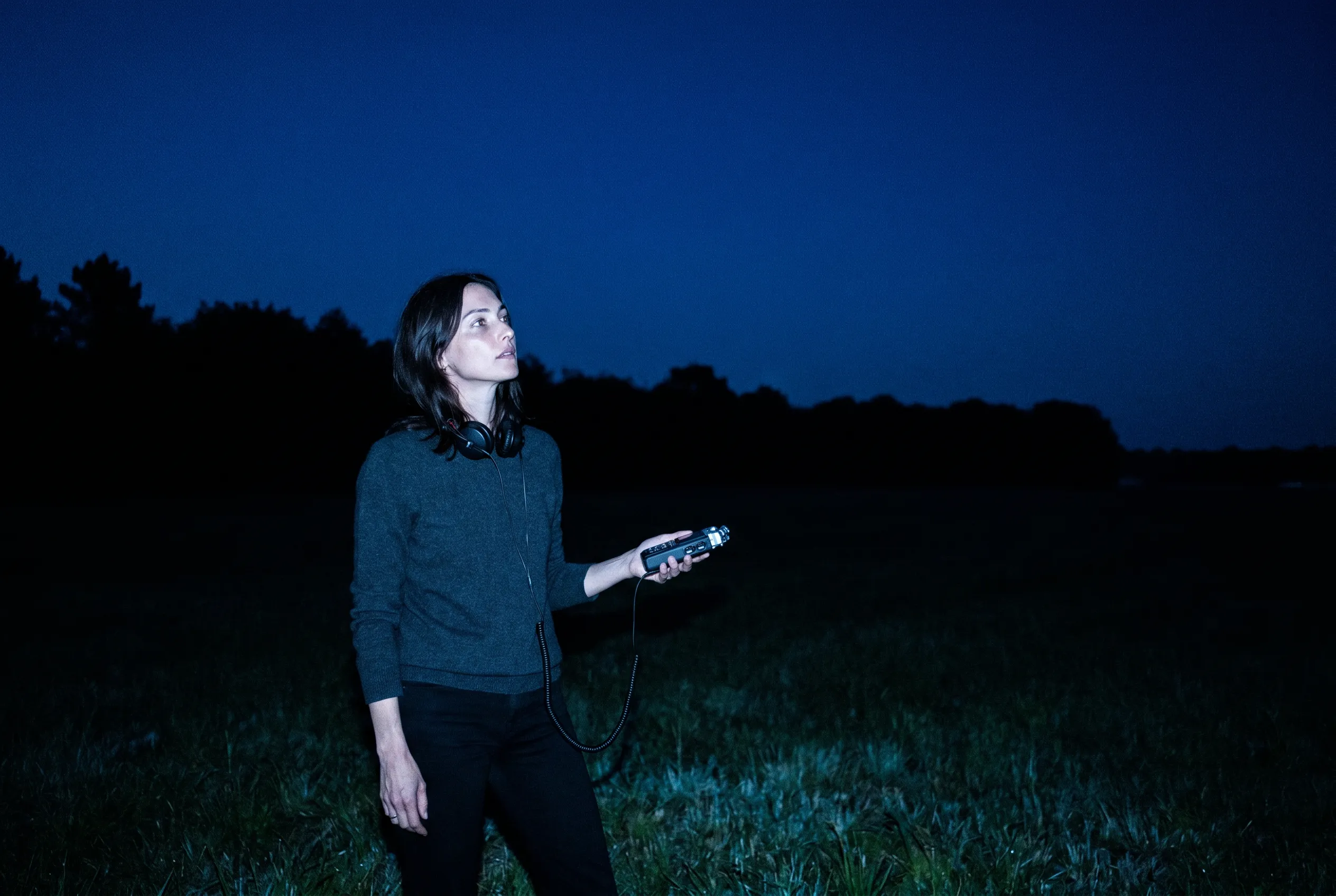 Iris Lambert making field recordings behind the Hunaudières straight.